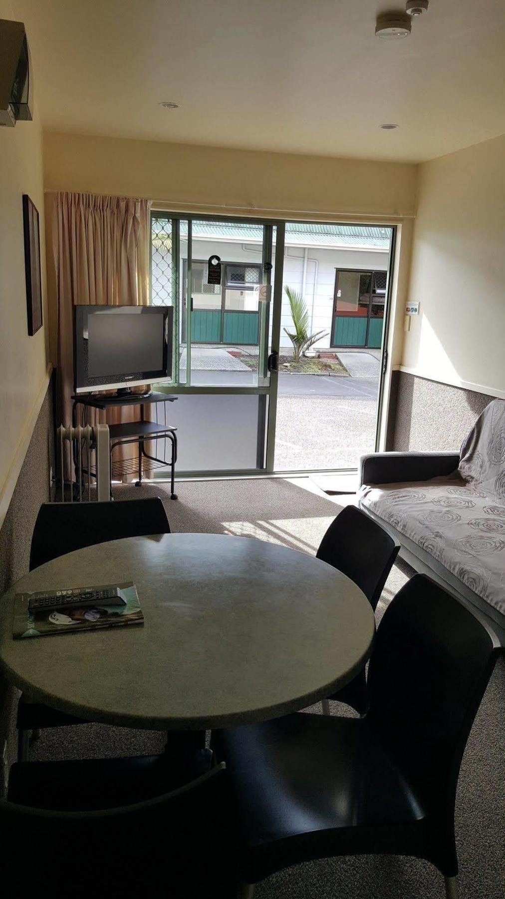 Auckland Northshore Motels & Holiday Park Exterior photo